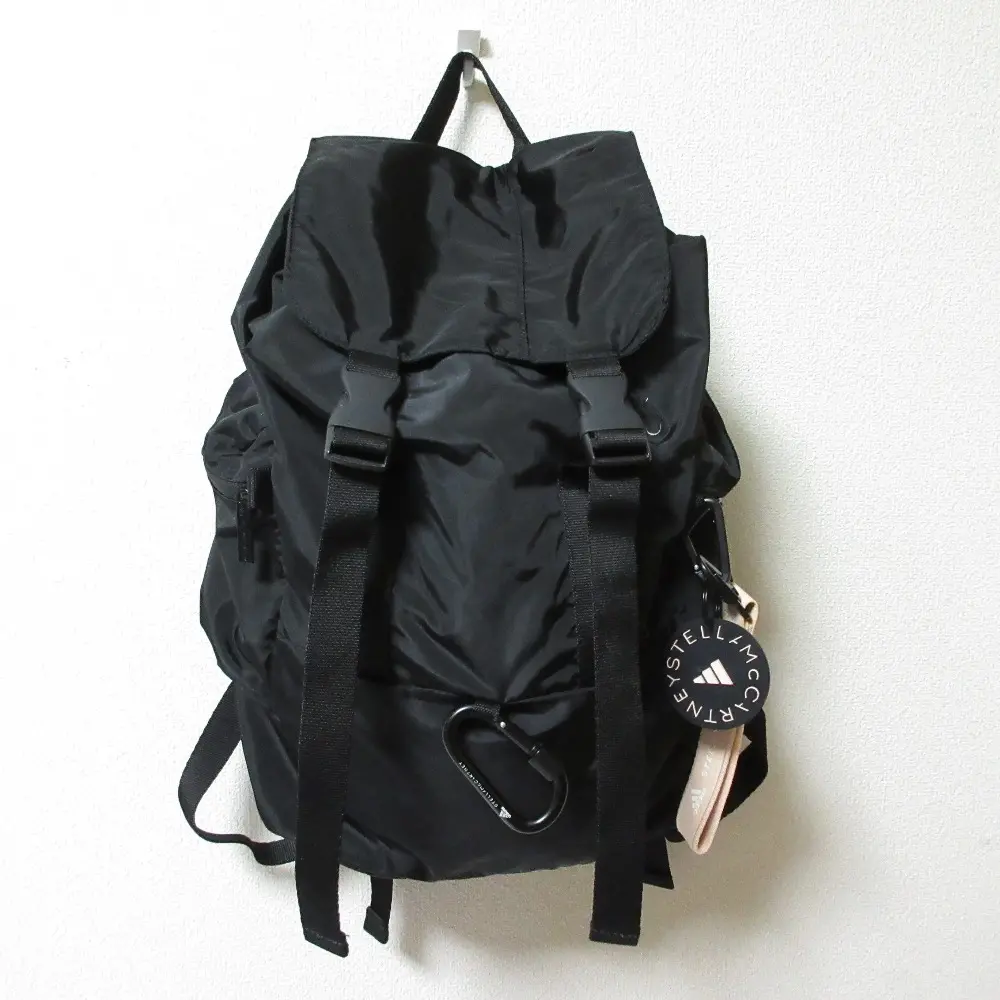 アディダスバイステラマッカートニー（adidas by Stella McCartney）の