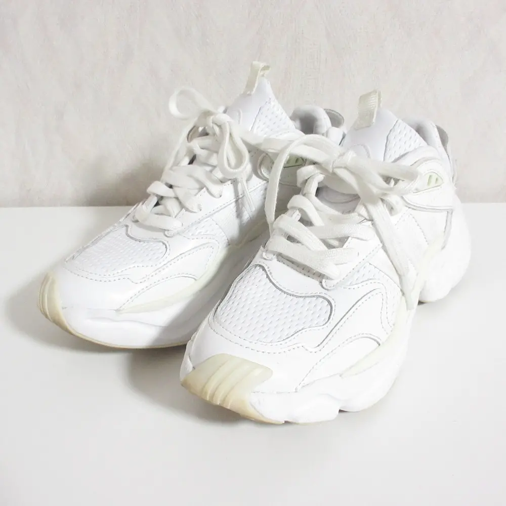 adidas Originals アディダスオリジナルス MAGMUR RUNNER マグマ マグミュール ランナー スニーカー EE4815 24cm ホワイト