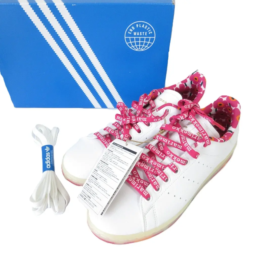 アディダス（adidas）スニーカーの高価買取ならリブラ宅配買取がおすすめ