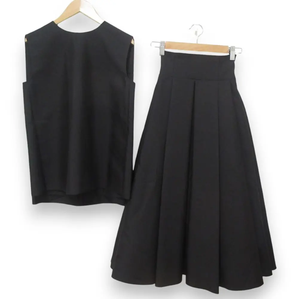 22SS ADORE アドーア フォルムドコットンバックタック ノースリーブブラウス+フレアロングスカート セットアップ 38 ブラック