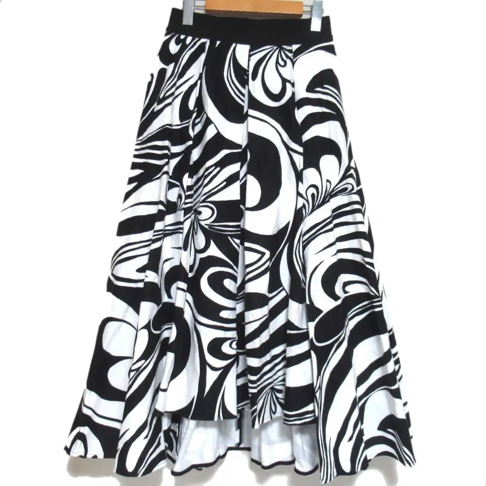 ADORE アドーア 2023年モデル モノトーンフラワープリントスカート ロング丈 タック フレアスカート 36 ブラック×ホワイト