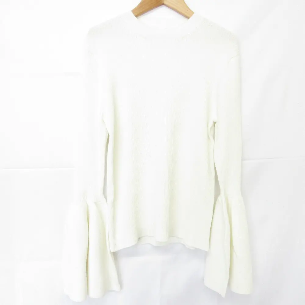 23AW ADORE アドーア ラッフルスリーブ ニット 531-3270927 サイズ38 ホワイトの買取実績【2025年5月買取】
