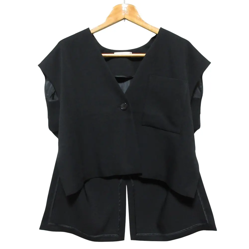 25SS ADORE アドーア ドライカシドス ノースリーブブラウス ベスト 531-5110304 サイズ38 ブラックの買取実績【2025年8月買取】
