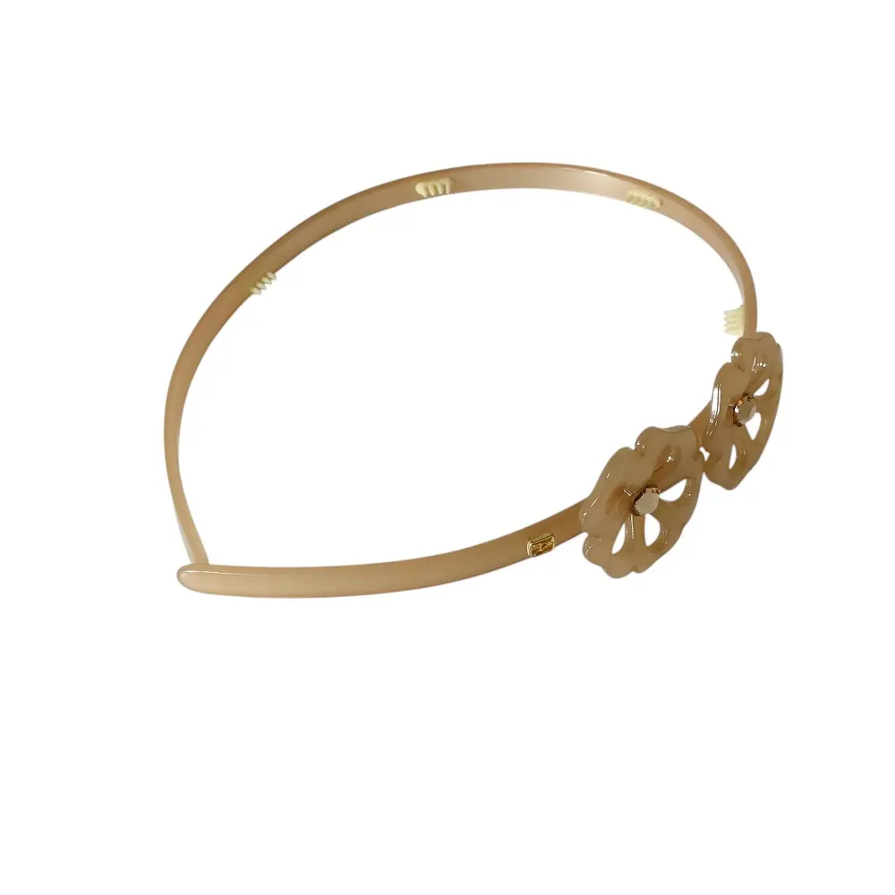 ALEXANDRE DE PARIS アレクサンドルドゥパリ ラインストーンフラワーモチーフ カチューシャ ヘアアクセサリー ベージュの買取実績【2025年9月買取】