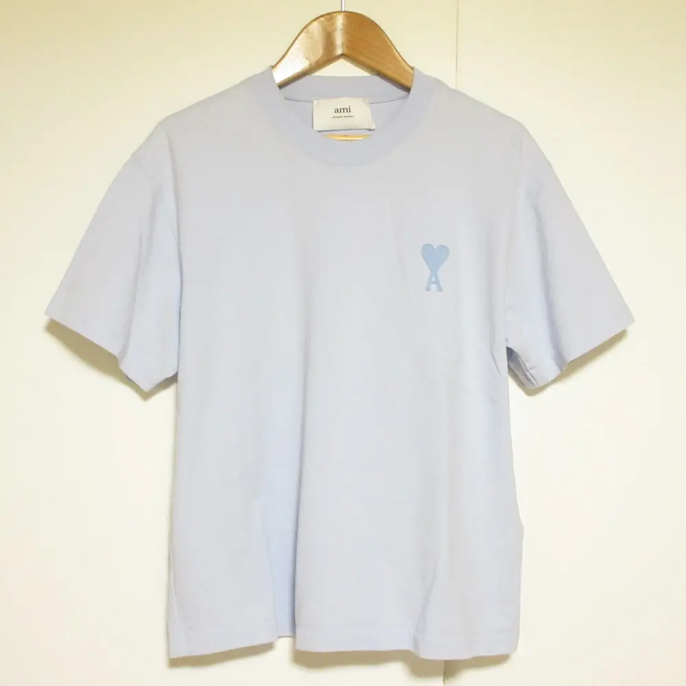 AMI PARIS アミパリス AMI DE COEUR ハートロゴ 刺繍 半袖 Tシャツ カットソー UTS004.726 サイズXXS ライトブルーの買取実績【2026年3月買取】