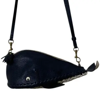 ANYA HINDMARCH アニヤハインドマーチ クジラ ショルダーポーチ ショルダーバッグ ネイビー