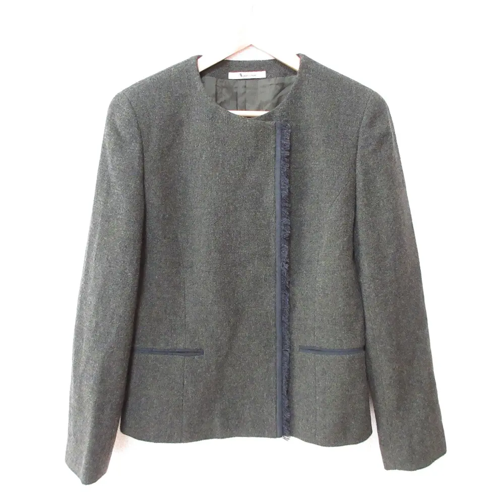 Aquascutum アクアスキュータム フリンジディティール ノーカラージャケット ブルゾン 9 カーキ系