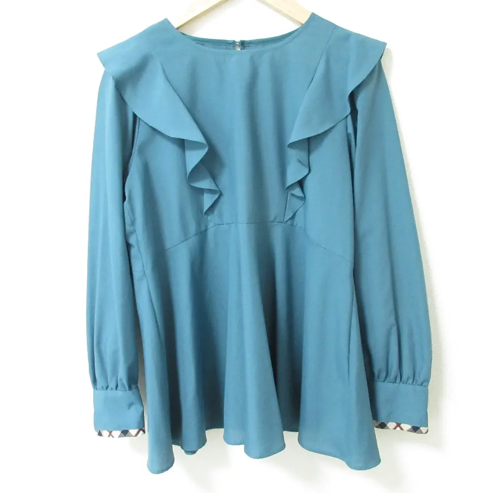 22AW BLUE LABEL CRESTBRIDGE ブルーレーベルクレストブリッジ ナチュラルローン フリル ブラウス シャツ 36 グリーンの買取実績【2025年3月買取】