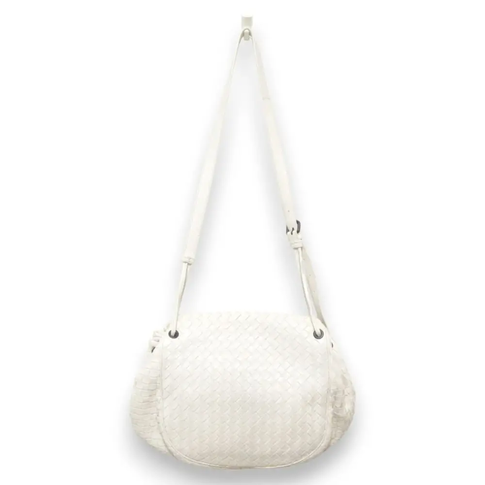 BOTTEGA VENETA ボッテガヴェネタ イントレチャート 編み込み レザー ショルダーバッグ クロスボディバッグ ホワイト