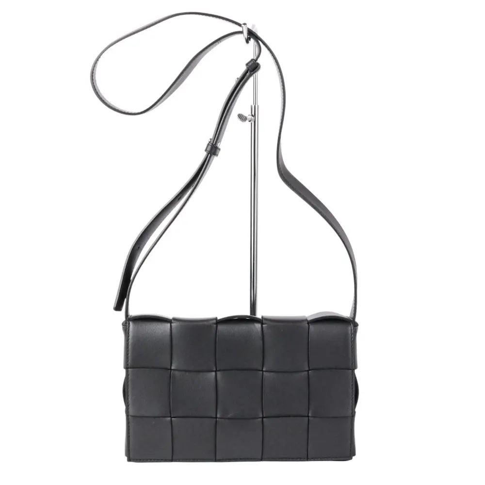 BOTTEGA VENETA ボッテガヴェネタ CASSETTE カセット クロスボディ ショルダーバッグ 578004VMAY1 ブラック
