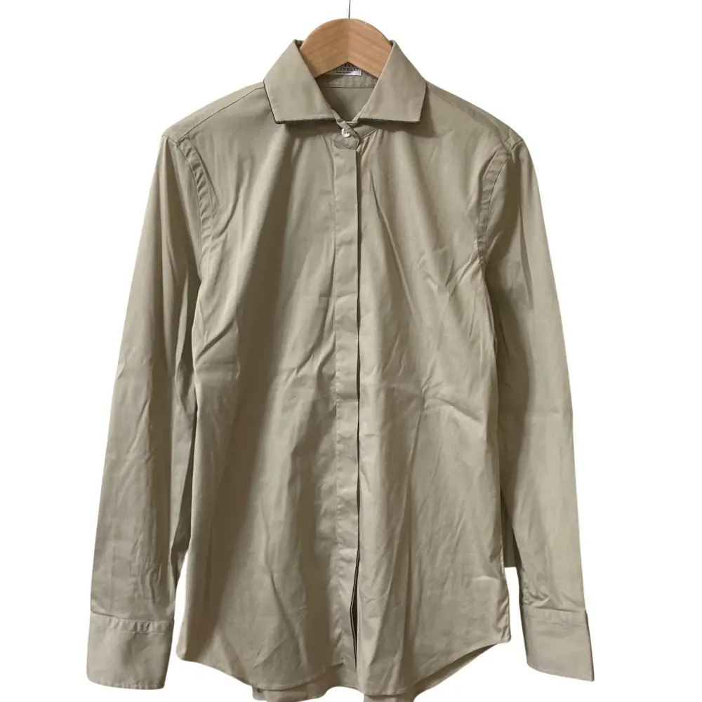23SS BRUNELLO CUCINELLI ブルネロクチネリ モニーレ装飾カラー ストレッチ ロングスリーブシャツ XSサイズ カーキベージュ