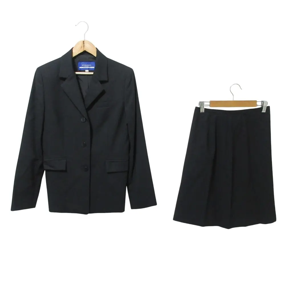 BURBERRY BLUE LABEL バーバリーブルーレーベル ジャケット スカート スーツ セットアップ 38 ブラックの買取実績【2025年11月買取】