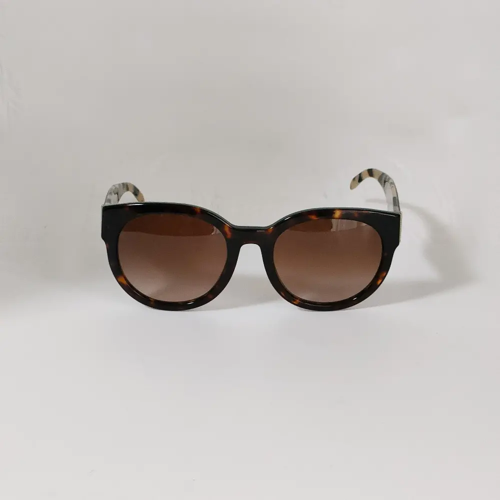 BURBERRY バーバリー べっ甲柄 デミ柄 セルフレーム サングラス 眼鏡 アイウェア B 4260 3688/13 54□21-140 ブラウンの買取実績【2025年8月買取】