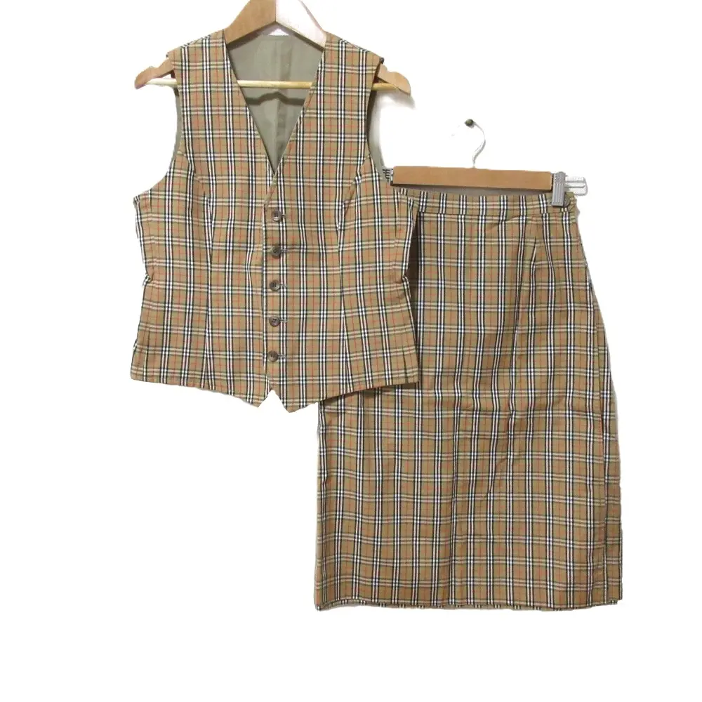 Burberrys バーバリーズ ノバチェック リバーシブル ベスト+ひざ丈ラップスカート セットアップ 9AB2 7AB2 ベージュ系