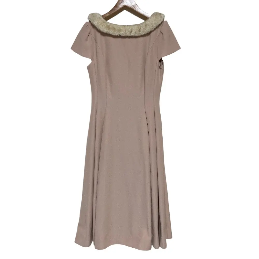 24AW CELFORD セルフォード エコファーカラー フィットアンドフレアードレス 36 ピンクベージュ