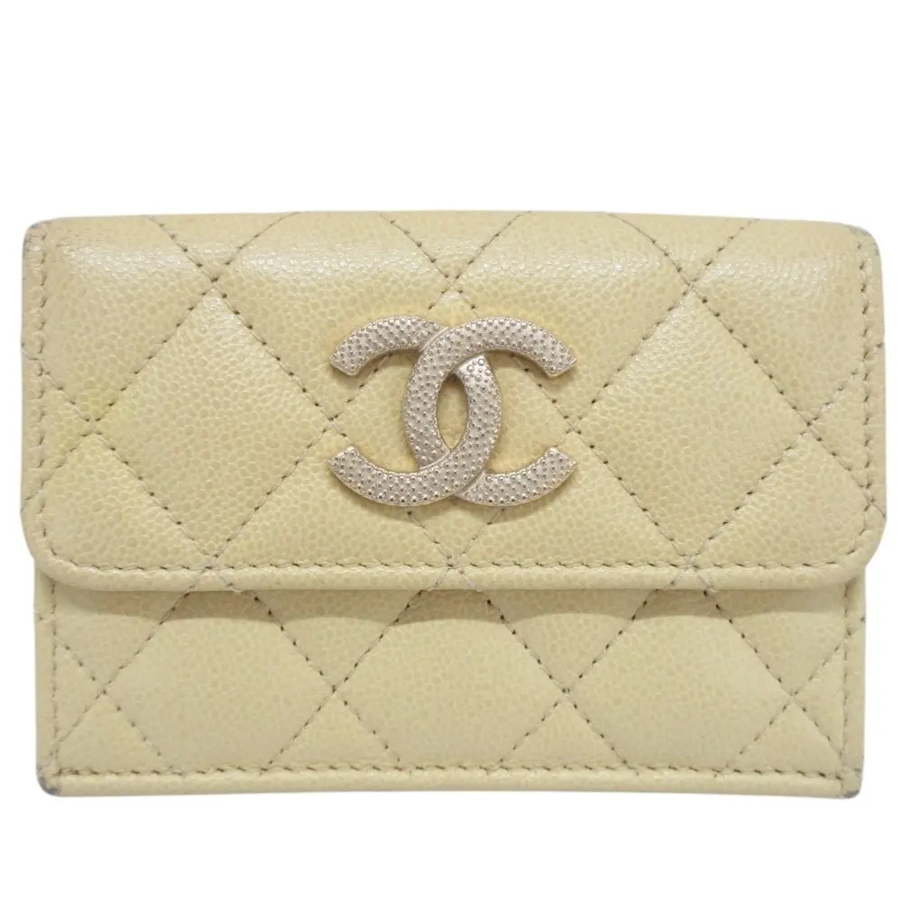 CHANEL シャネル ココマーク マトラッセ キャビアスキン レザー 三つ折り財布 スモールフラップ ウォレット AP2963 イエロー系