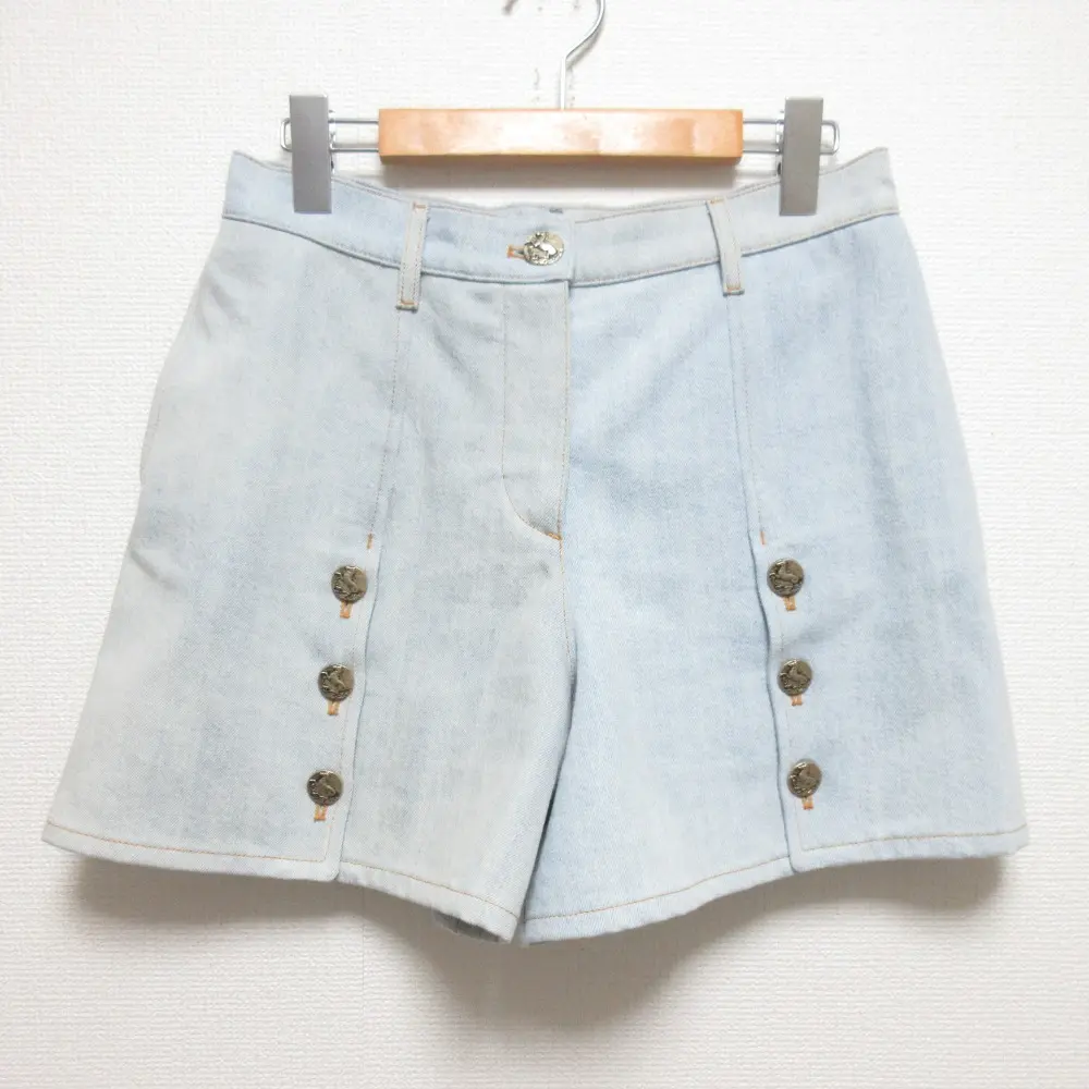 CHANEL シャネル ココマーク ホースボタン デニム ショートパンツ P58034 サイズ38 ライトブルー