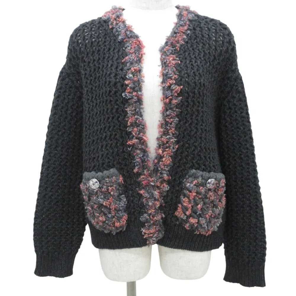 22-23AW CHANEL シャネル カシミヤ100％ グリポアボタン バルキーニットジャケット カーディガン P72932 38/40 グレーの買取実績【2024年9月買取】