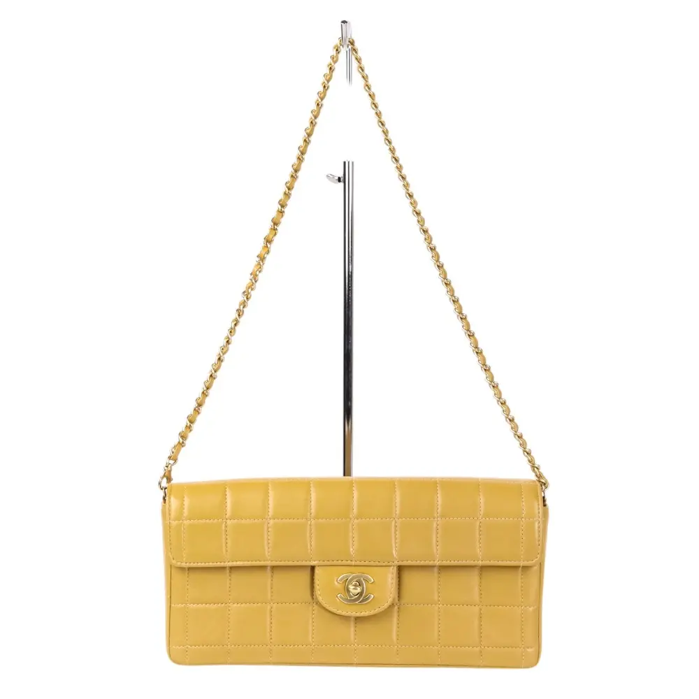 CHANEL シャネル チョコバー ラムスキン ココマークターンロック フラップ チェーンショルダーバッグ ベージュ ゴールドカラー