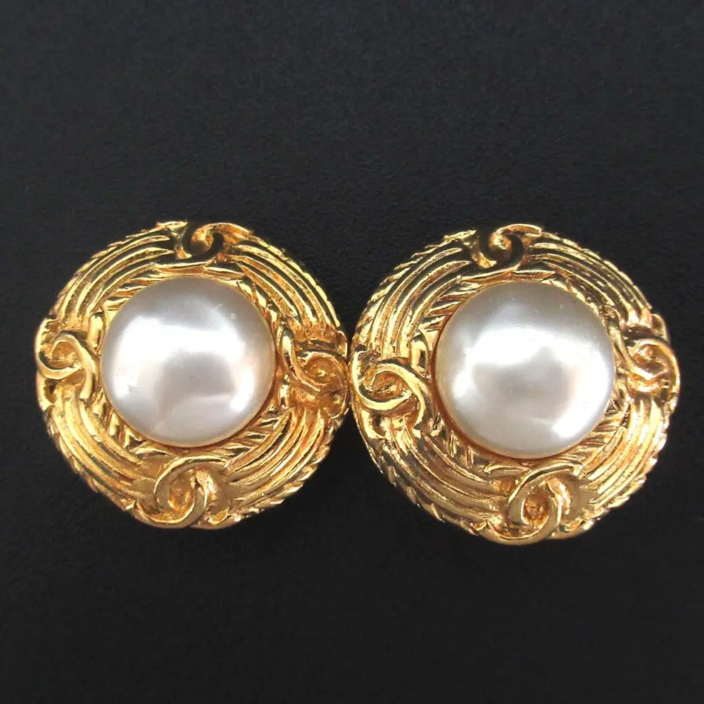 Chanel ゴールドパールイヤリング クリップ式 CHANEL シャネル ヴィンテージ GP ココマーク フェイクパール クリップ