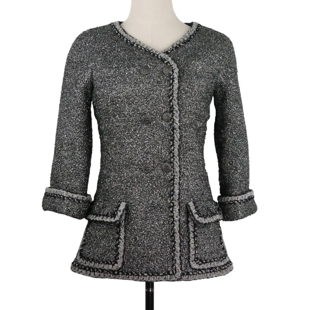 CHANEL シャネル ココマークボタン メタリック ラメツイード ノーカラー ジャケット P47860 サイズ34 シルバーカラー