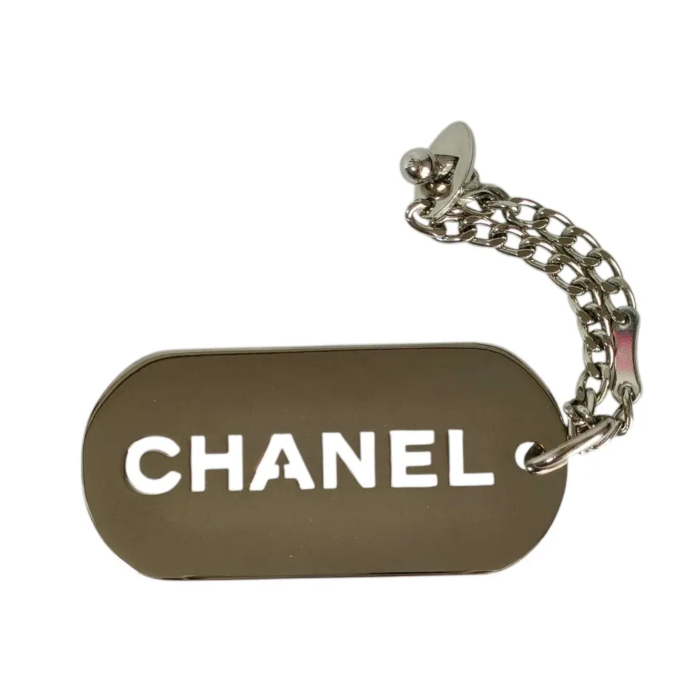 CHANEL シャネル 04V ロゴプレート ドッグタグ キーホルダー シルバーカラー