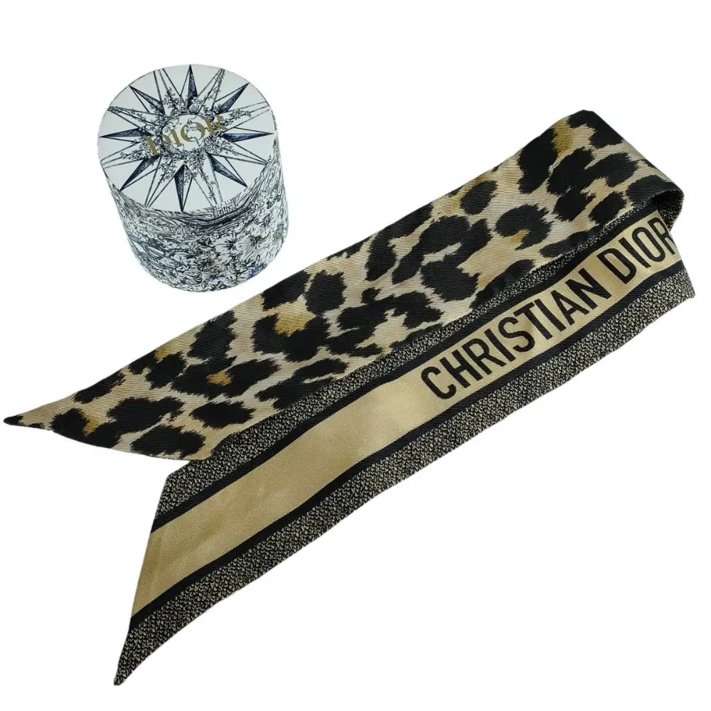 Christian Dior 花柄コットンスカーフ/バンダナ ディオール Christian Dior クリスチャンディオール シルク100％ 花柄 フローラル
