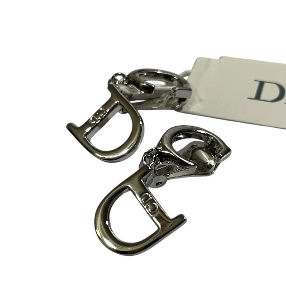 Christian Dior クリスチャンディオール CDロゴ イヤリング シルバーカラー