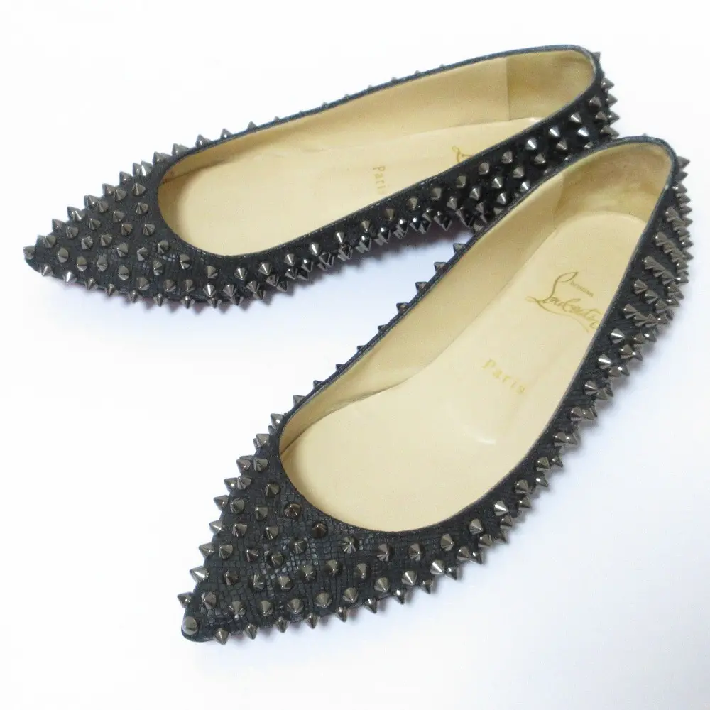 Christian Louboutin クリスチャンルブタン スタッズ ポインテッドトゥ