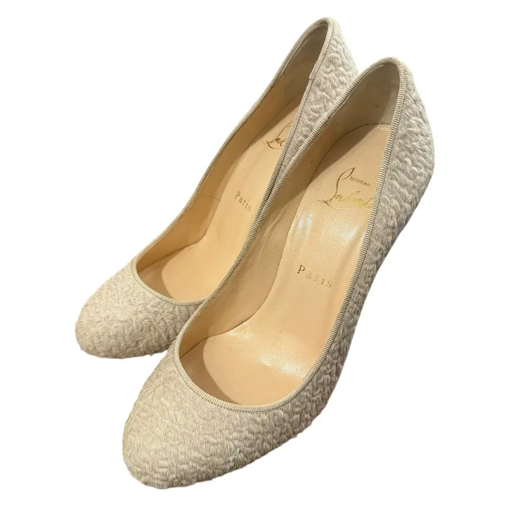 Christian Louboutin クリスチャンルブタン アーモンドトゥ ハイヒール ラムファー パンプス 36 23cm ベージュ