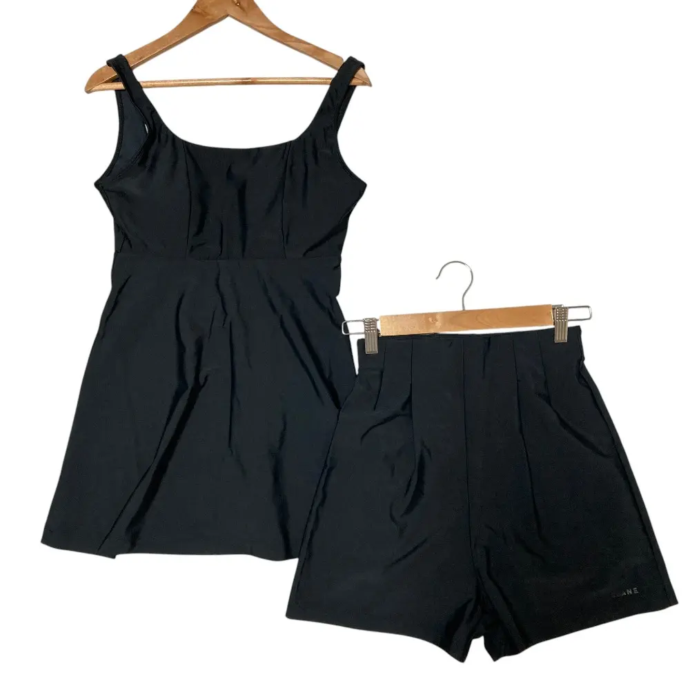 CLANE クラネ 2024年モデル FLARE DESIGN SEPARATE SWIMWEAR セパレート スイムウェア 水着 16136-8022 サイズ2 ブラックの買取実績【2026年4月買取】