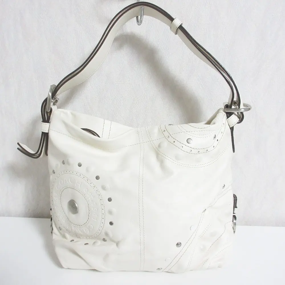 COACH コーチ レザー スタッズ ショルダーバッグ F16178 ホワイト