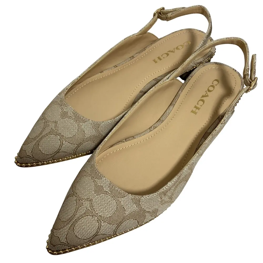 COACH コーチ シグネチャー ヴィー スキマー ポインテッドトゥ パンプス C7841 サイズ7 23.5ｃｍ相当 ベージュ