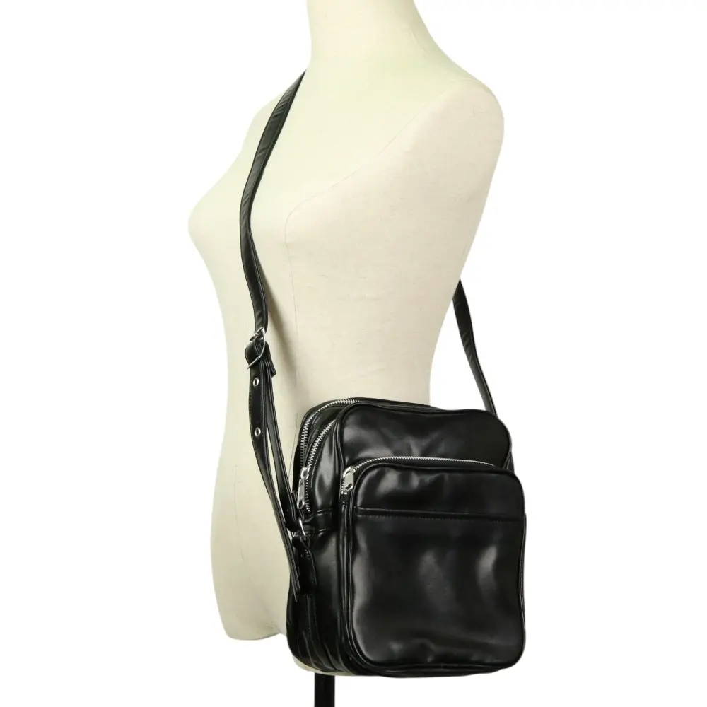 COMME des GARCONS コムデギャルソン フェイクレザー ダブルジップ スクエア ショルダーバッグ ブラック