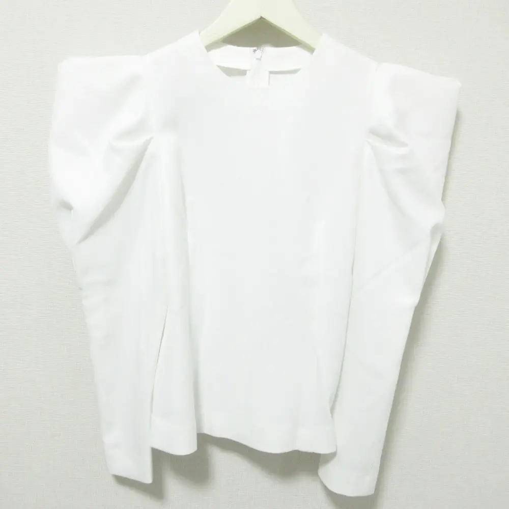 クリーニング済 cygne シーニュ とんがりパフmanon 長袖 パワーショルダー ブラウス 2 ホワイト