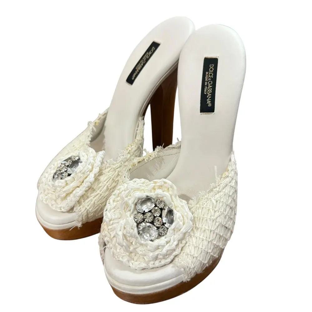 DOLCE&GABBANA ドルチェ&ガッバーナ ビジュー コサージュモチーフ サンダル サイズ36 1/2 約23.5cm ホワイト