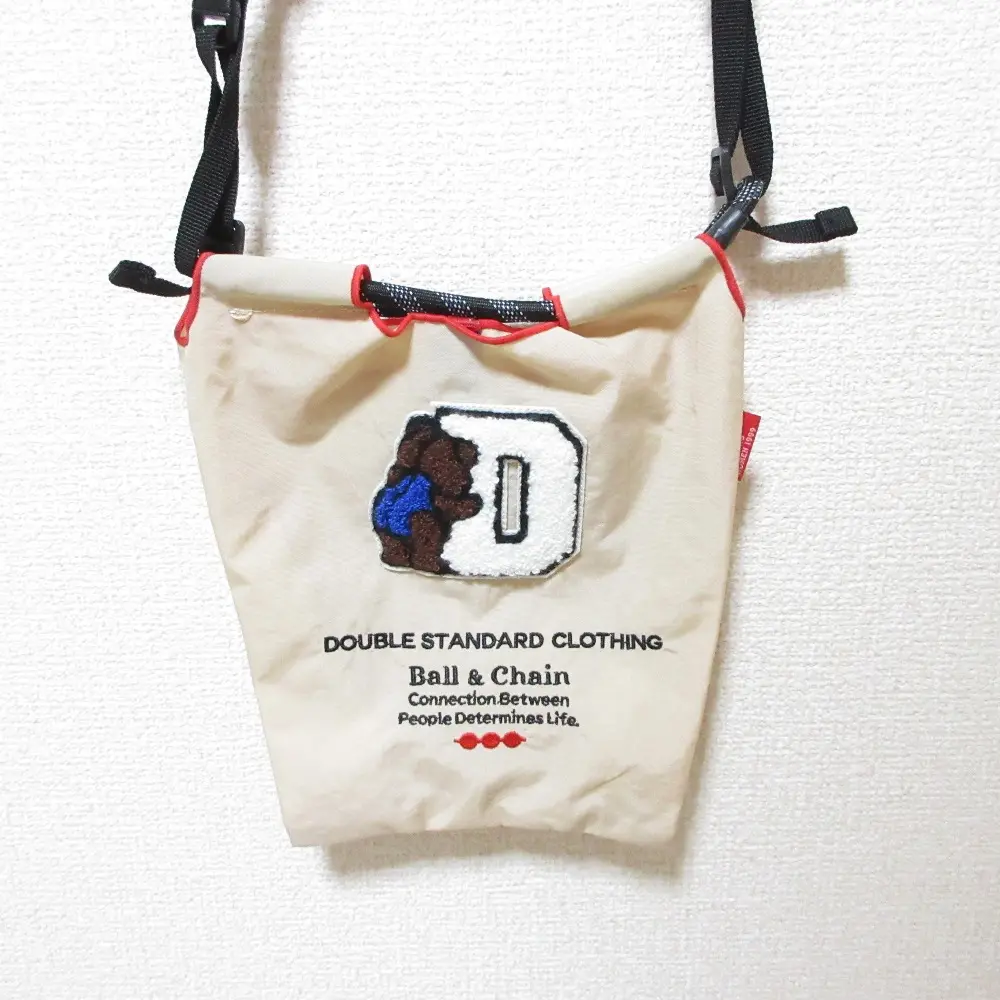 DOUBLE STANDARD CLOTHING ダブルスタンダードクロージング ×ボール＆チェーン コラボ Dロゴベアショルダーバッグ ベージュの買取実績【2024年8月買取】