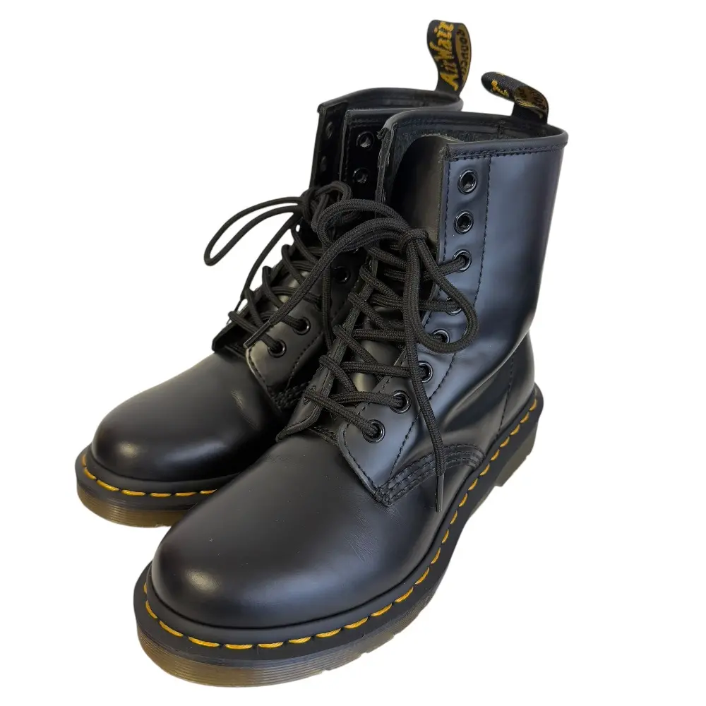 Dr. Martens ドクターマーチン レザー レースアップ 8ホールブーツ ショートブーツ 1460W UK4 23cm相当 ブラックの買取実績【2024年10月買取】