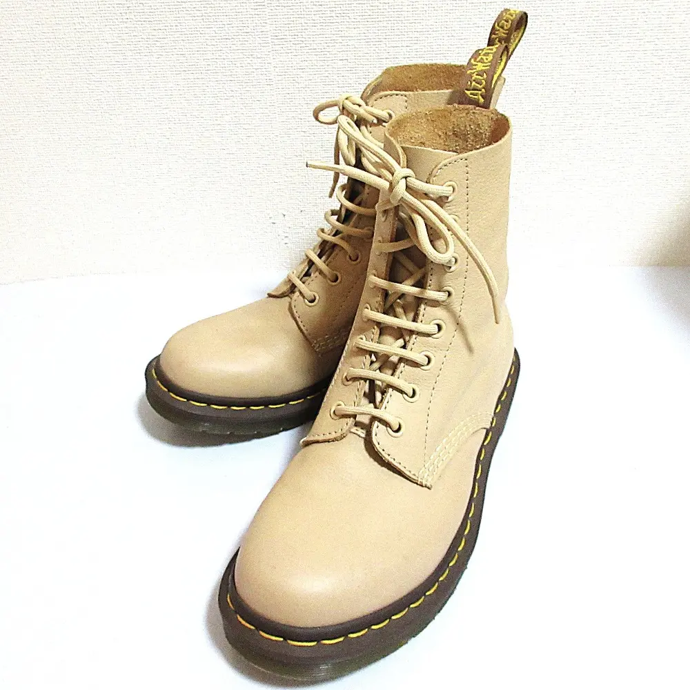 Dr.Martens ドクターマーチン PASCAL レザー レースアップ 8ホールブーツ UK6サイズ 約25cm ベージュ