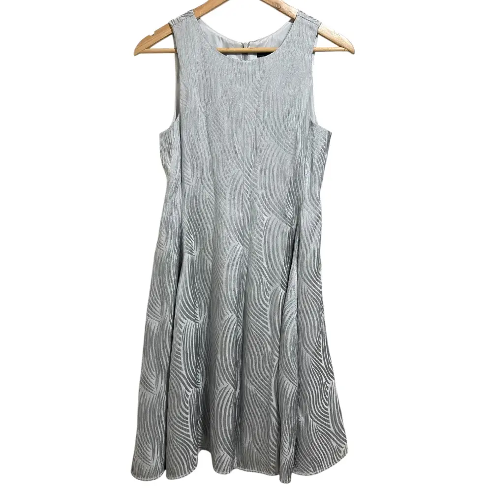 EMPORIO ARMANI エンポリオアルマーニ ストレッチ ひざ丈 ノースリーブ フレアワンピース サイズ38 ライトグリーン