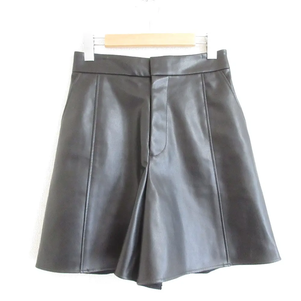 23SS ESTNATION エストネーション フェイクレザーショートパンツ 31-109-07-120095 36 ブラック