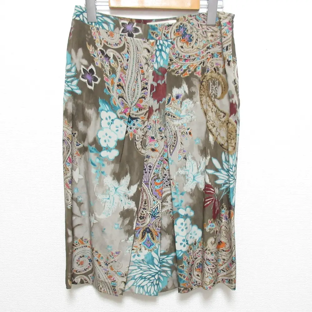 ETRO エトロ フラワープリント シルク スカート サイズ40 マルチカラーの買取実績【2025年11月買取】