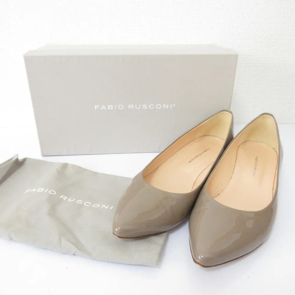 FABIO RUSCONI ファビオルスコーニ エナメル ポインテッドトゥ パンプス サイズ38 約25cm グレージュ