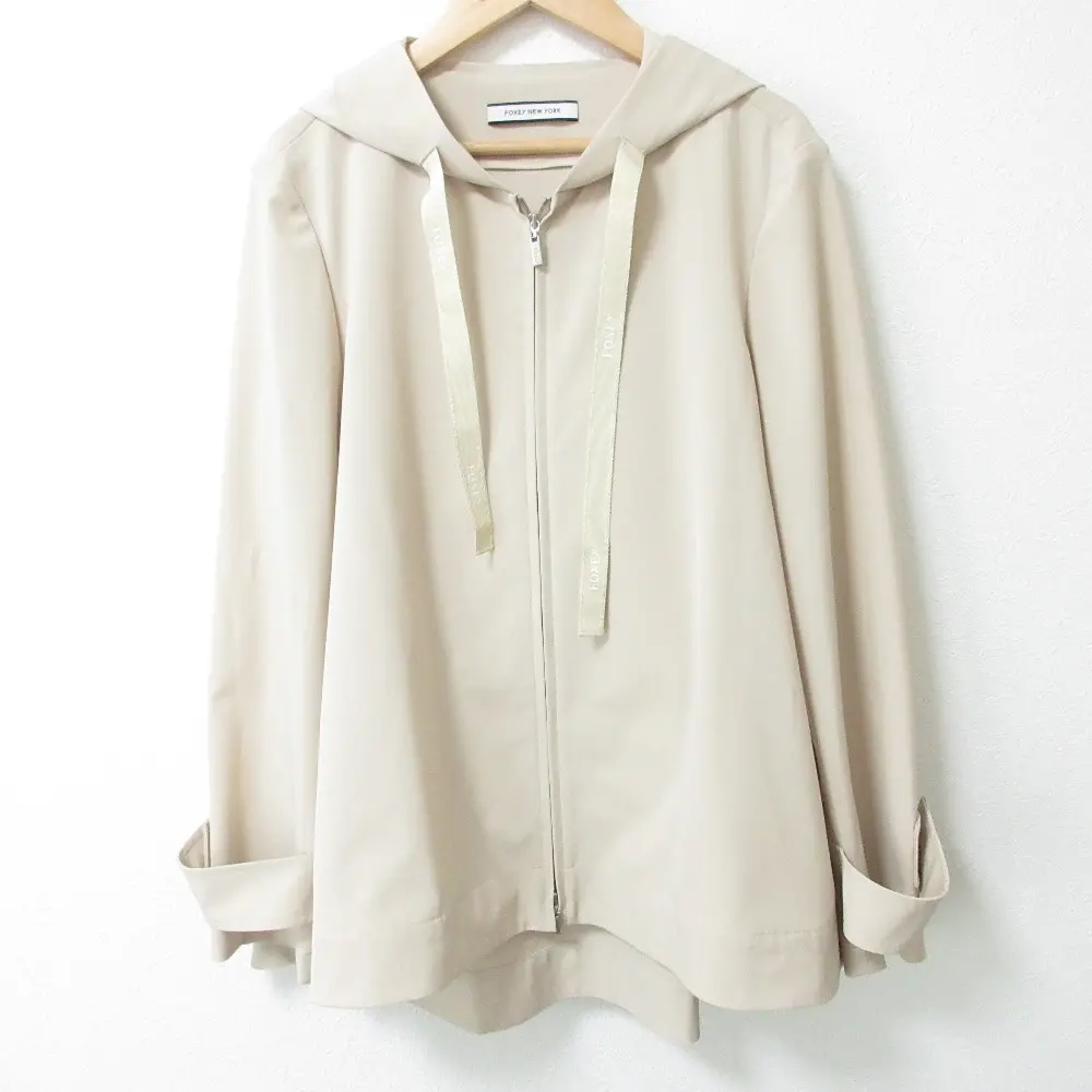 FOXEY NEW YORK フォクシーニューヨーク Coat Carmen フーディコート 43475 サイズ38 ベージュ