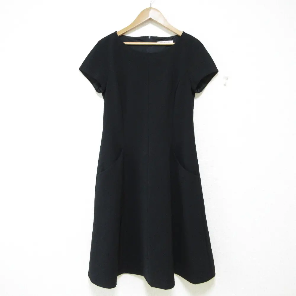 FOXEY NEW YORK フォクシーニューヨーク ストレッチ ノースリーブ ひざ