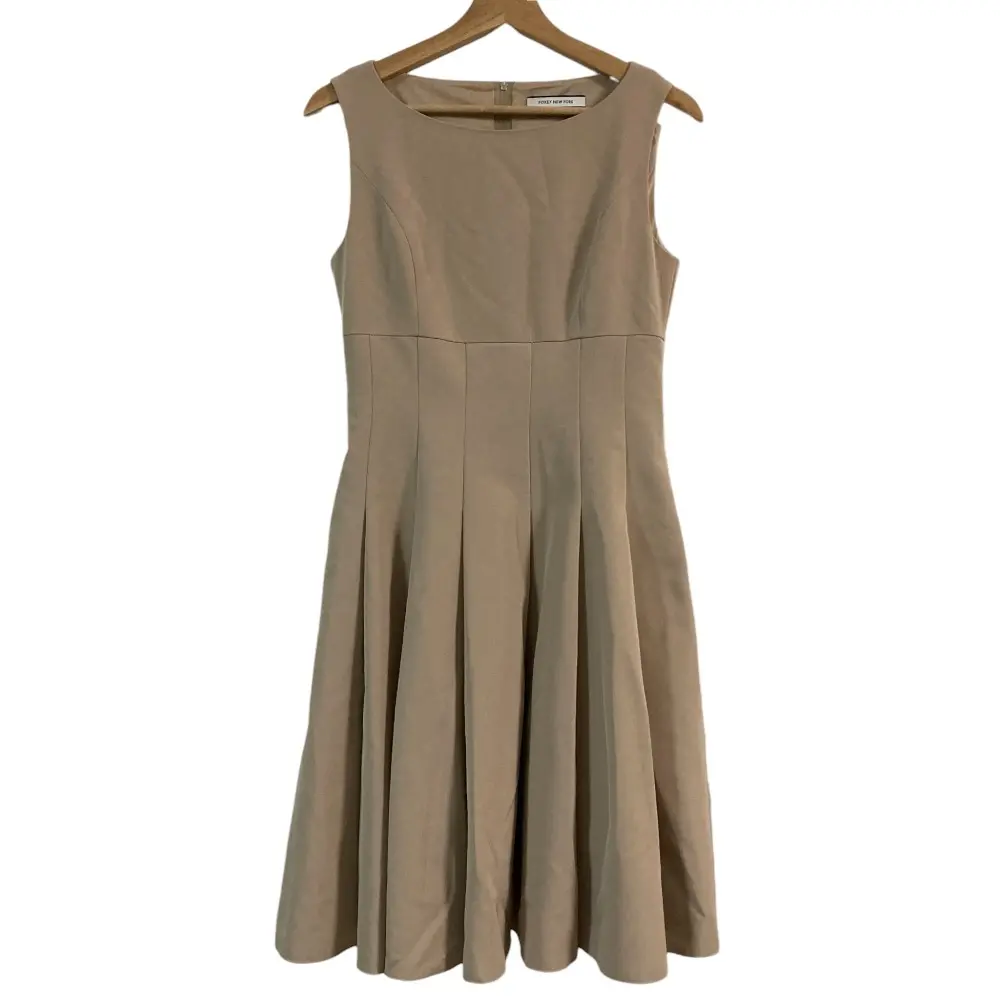 FOXEY NEW YORK フォクシーニューヨーク スリムタック ワンピース 38327 サイズ40 ベージュ