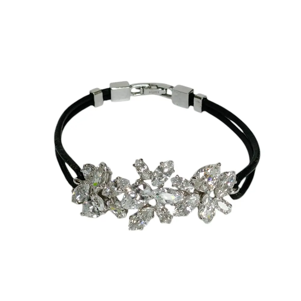 FOXEY フォクシー フラワーモチーフ ビジュー バングル ブレスレット アクセサリー ブラック×シルバー