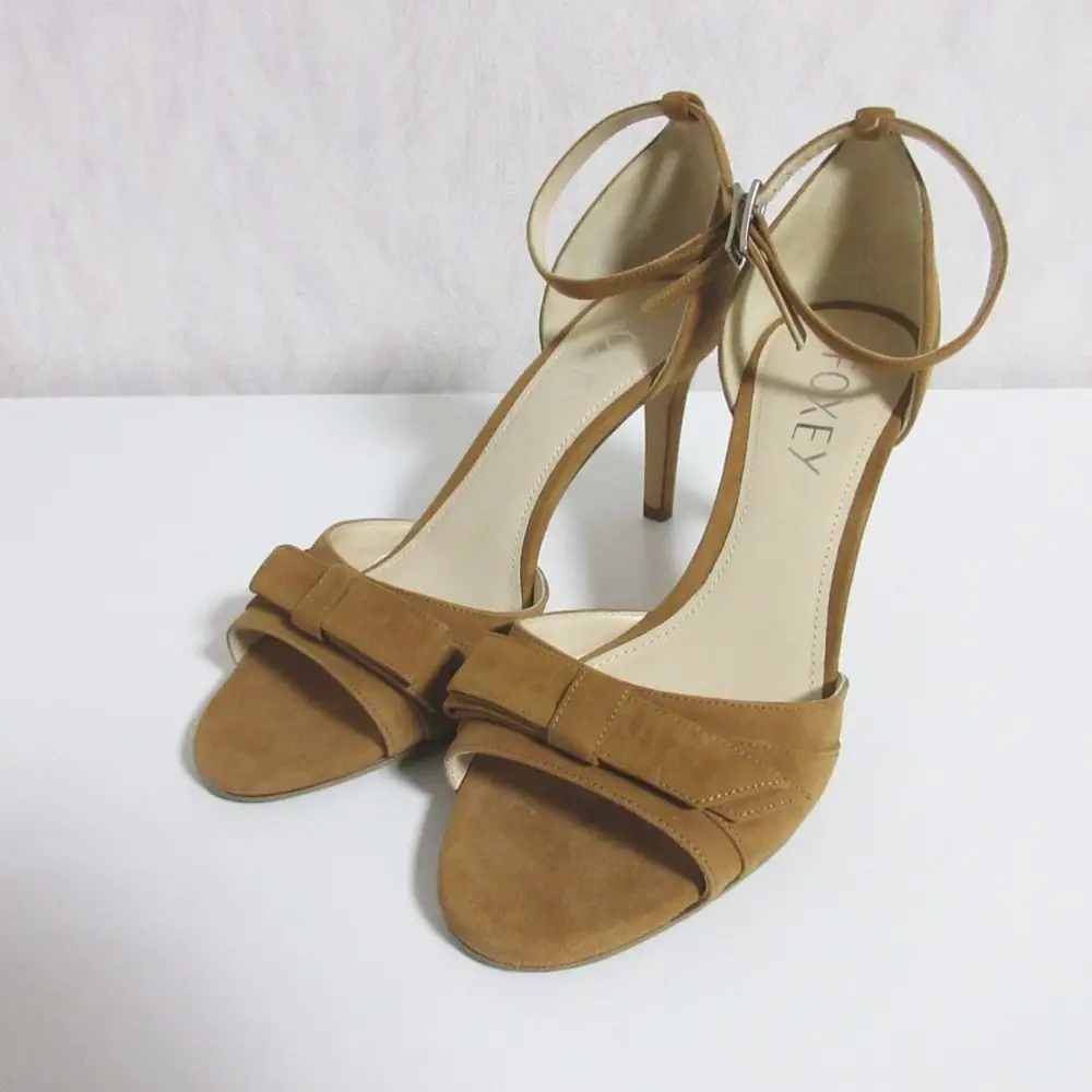 FOXEY フォクシー Titania スエード リボン オープントゥ アンクルストラップ サンダル 37 1/2 24cm相当 キャメルカラー