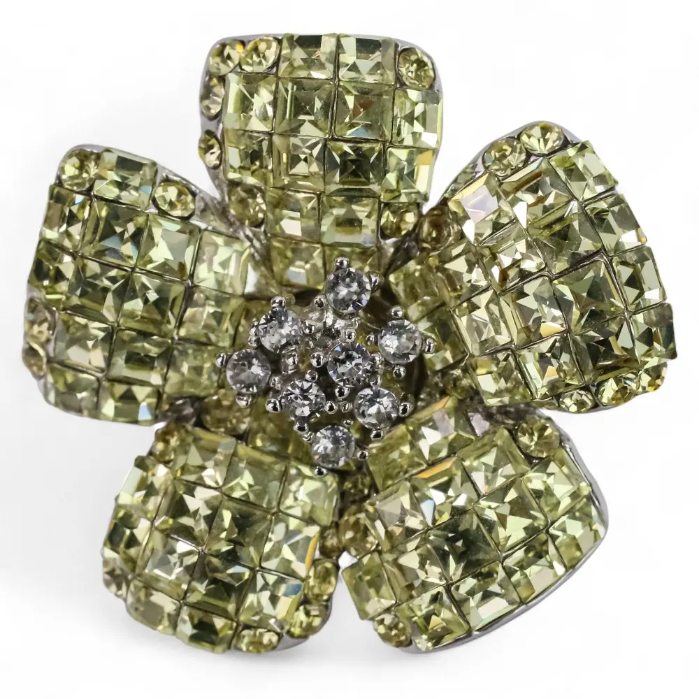 FOXEY フォクシー フラワーモチーフ ブローチ シルバーカラー イエロー