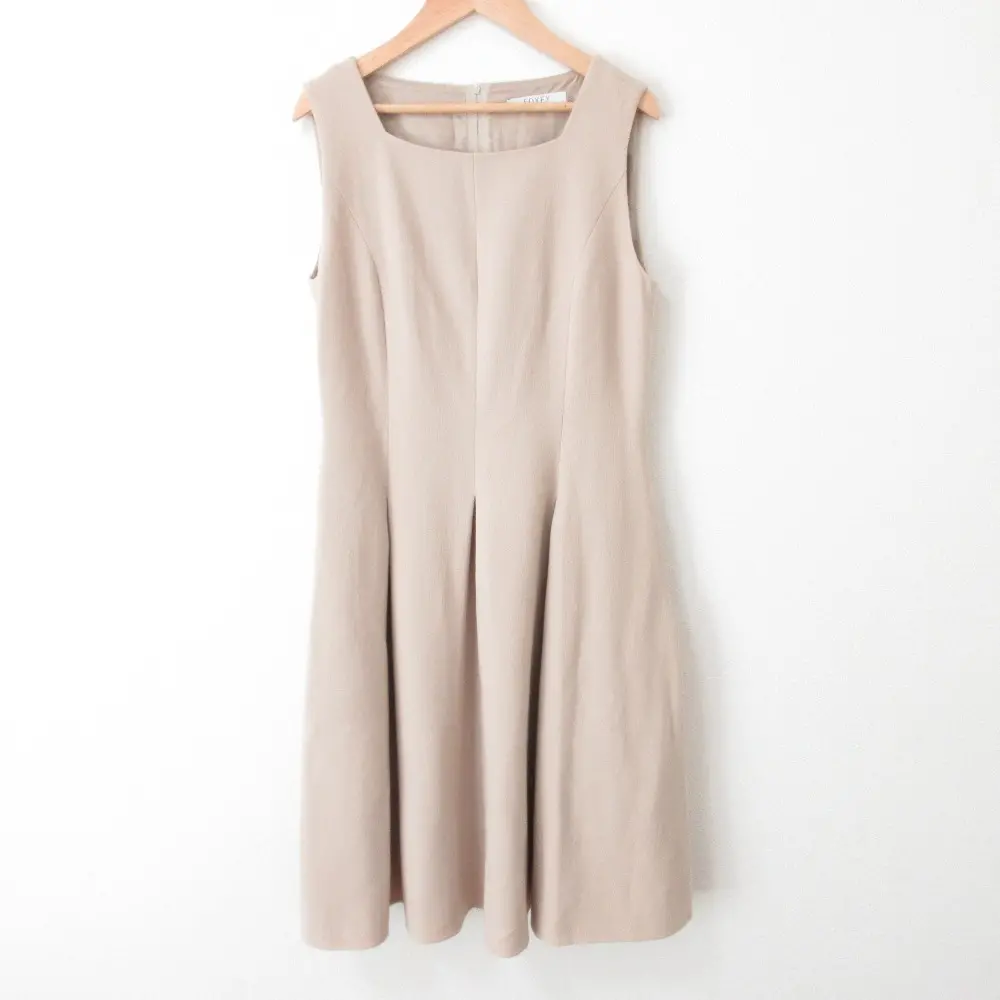 FOXEY フォクシー Champagne シャンパーニュ ノースリーブ フレアワンピース 35905 サイズ40 ベージュ